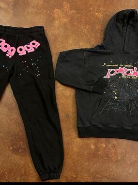Sp5der "P*NK" Hoodie and Sp5der "Angel Number" sweatpants Size Large